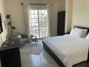 Modern and bright 2 bedroom Flat
